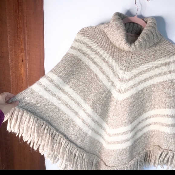 Banana Republic Wool Alpaca Chevron Fringe Poncho - Picture 2 of 7